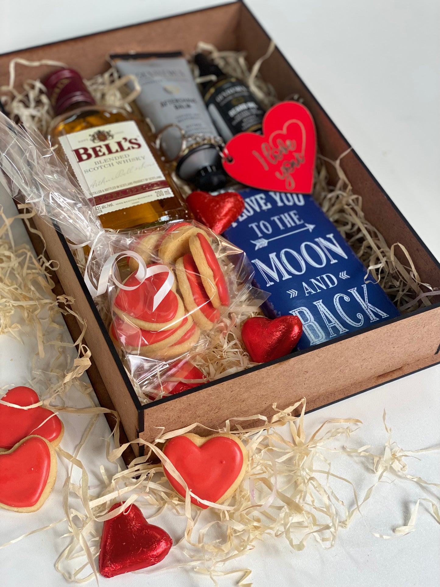 Spirits of love & groom hamper