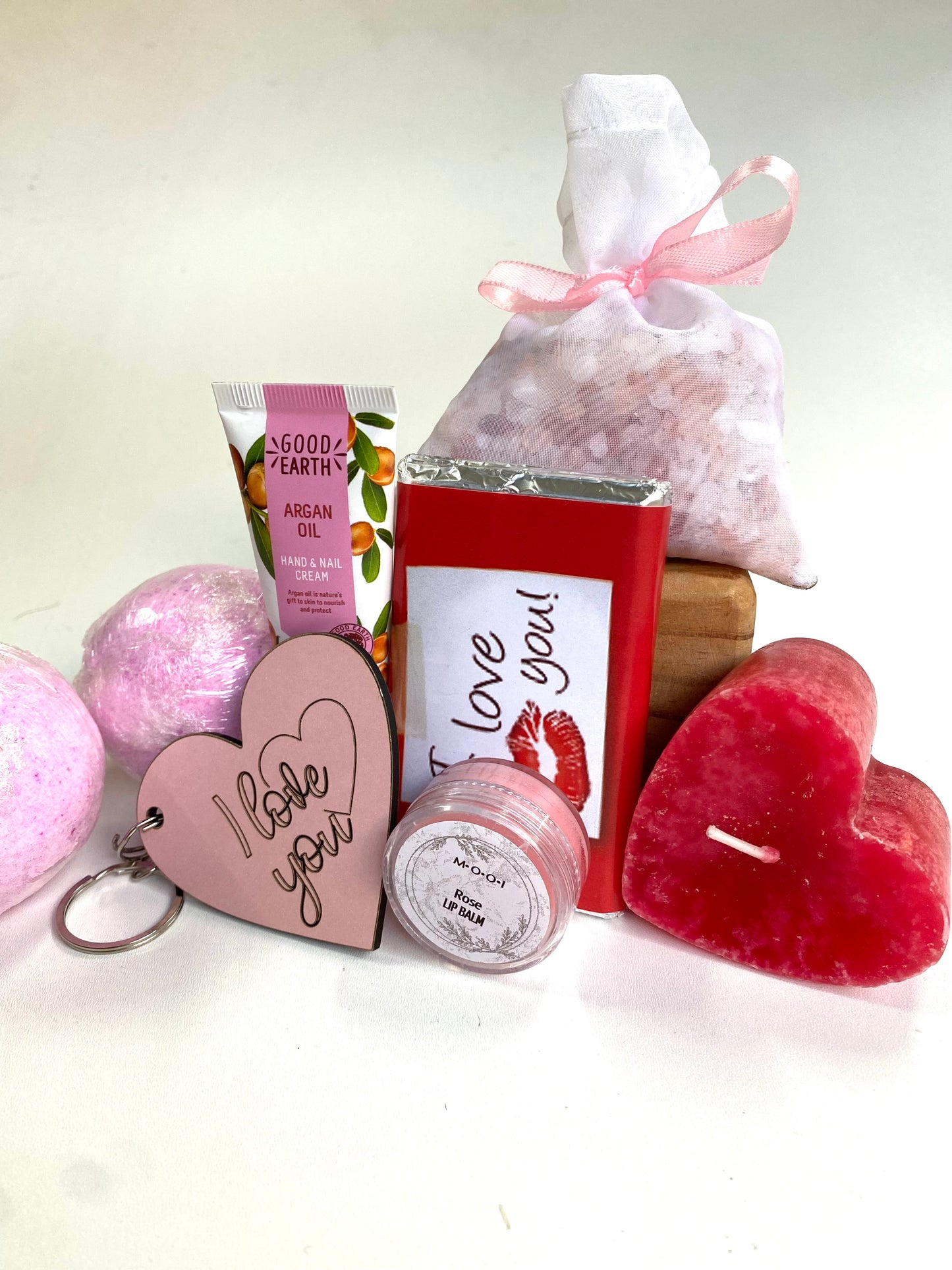 Heart Luxury Hamper