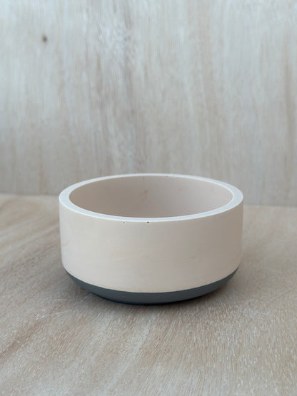Rounded Large Pot