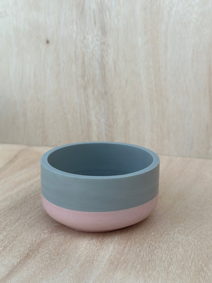 Rounded Large Pot