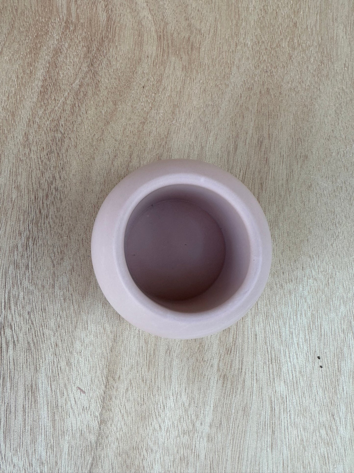 Rounded Small Pot