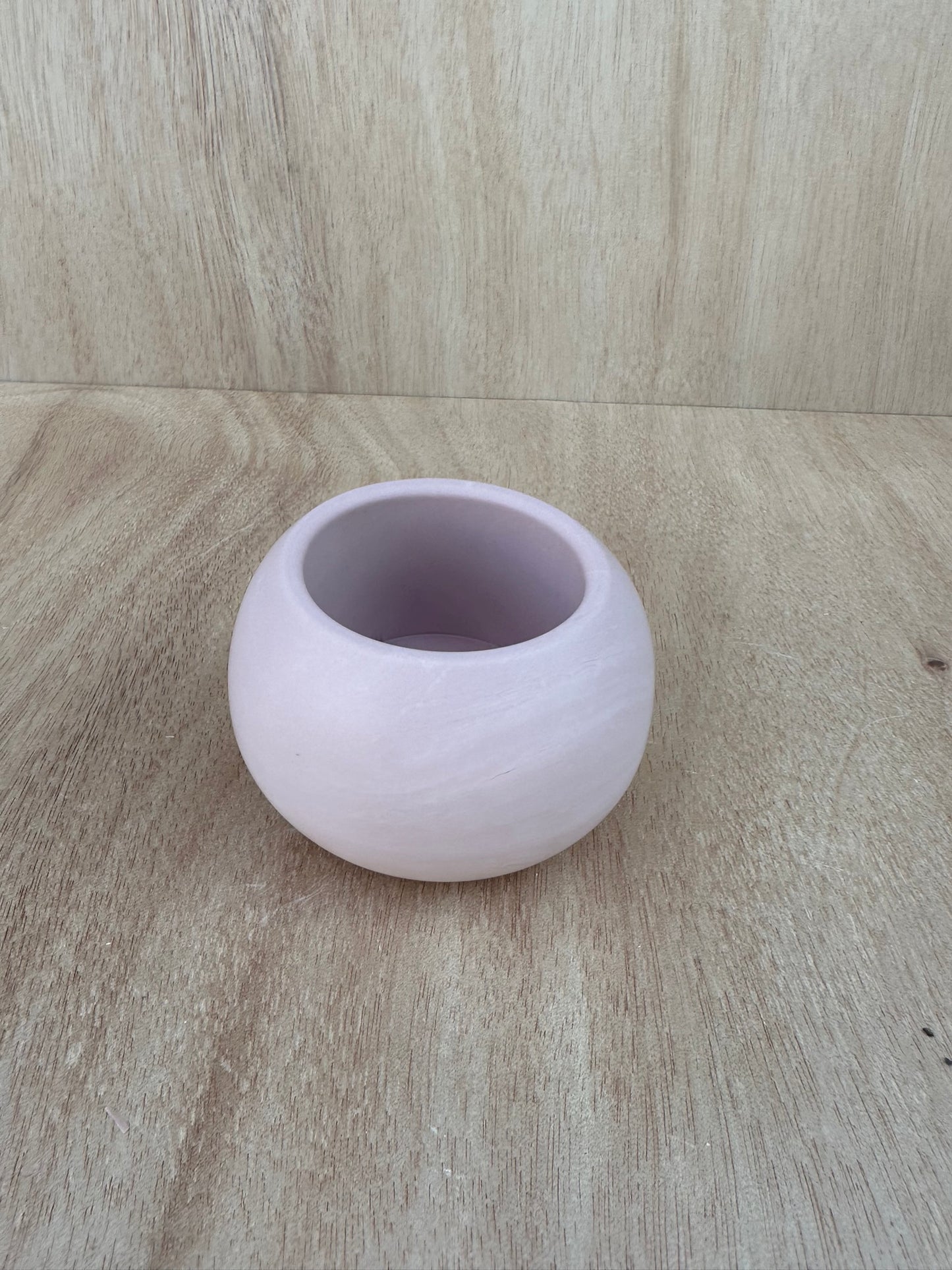 Rounded Small Pot