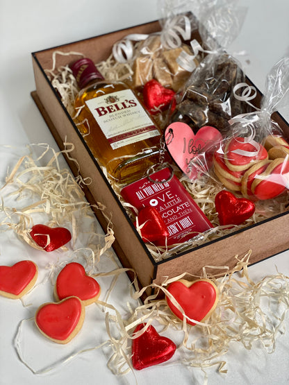 Spirits of love & treat hamper