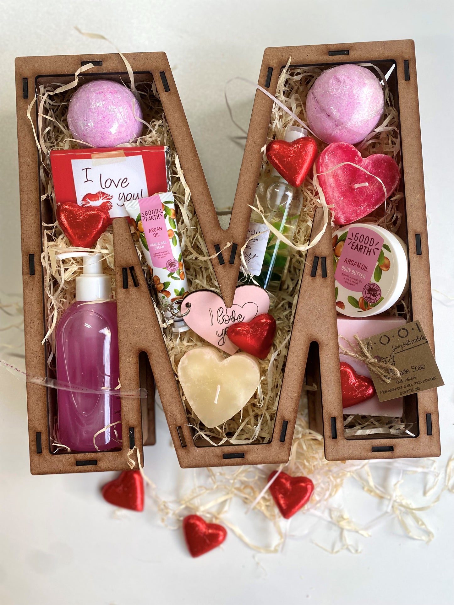 Custom Initial "M" Luxury Hamper